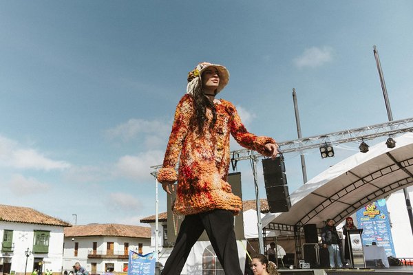 Mouchoirs en tissu bio et sur mesure : nouvelle vague d'élégance durable